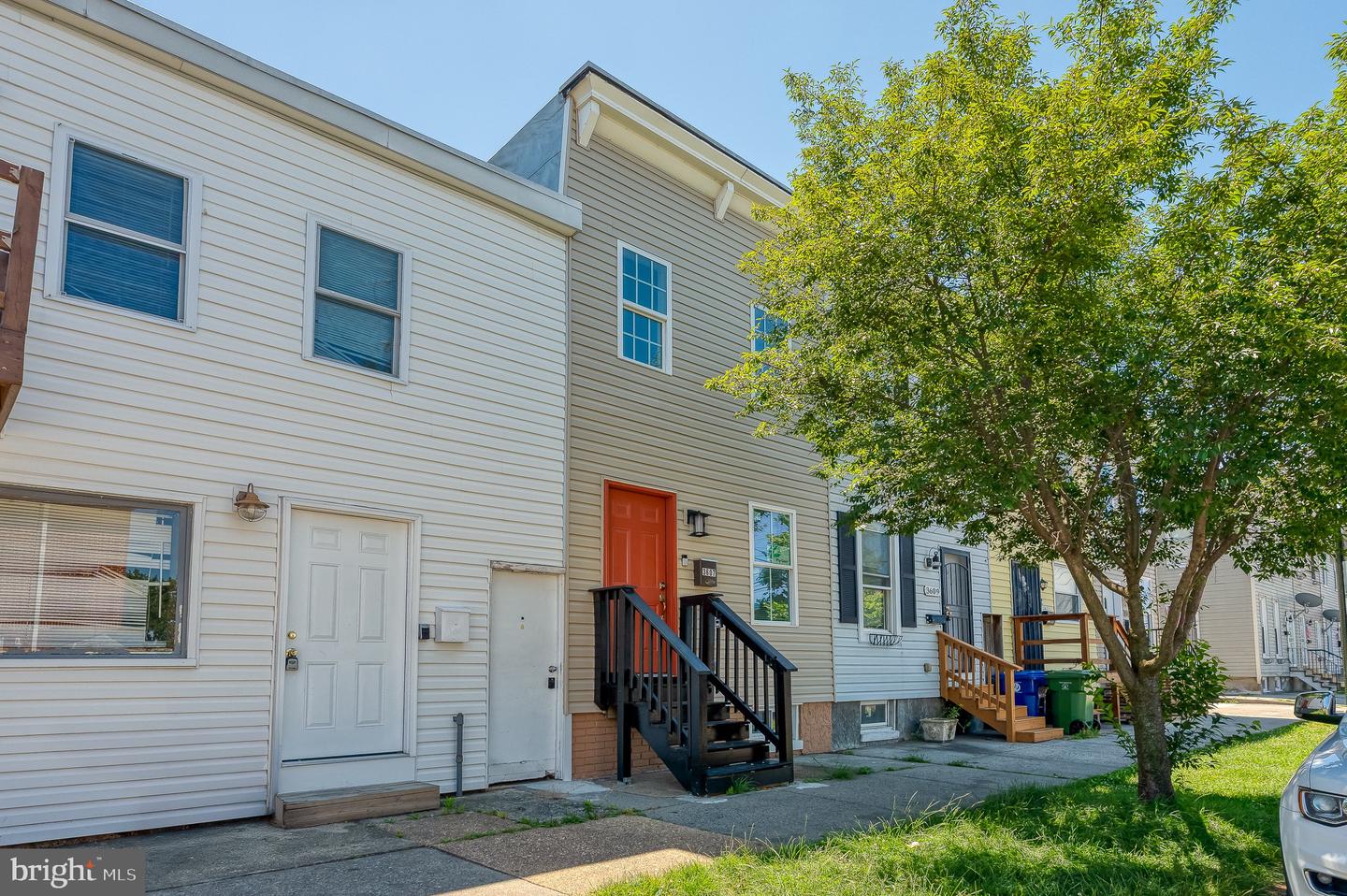 3607 4th St Property Photo 1