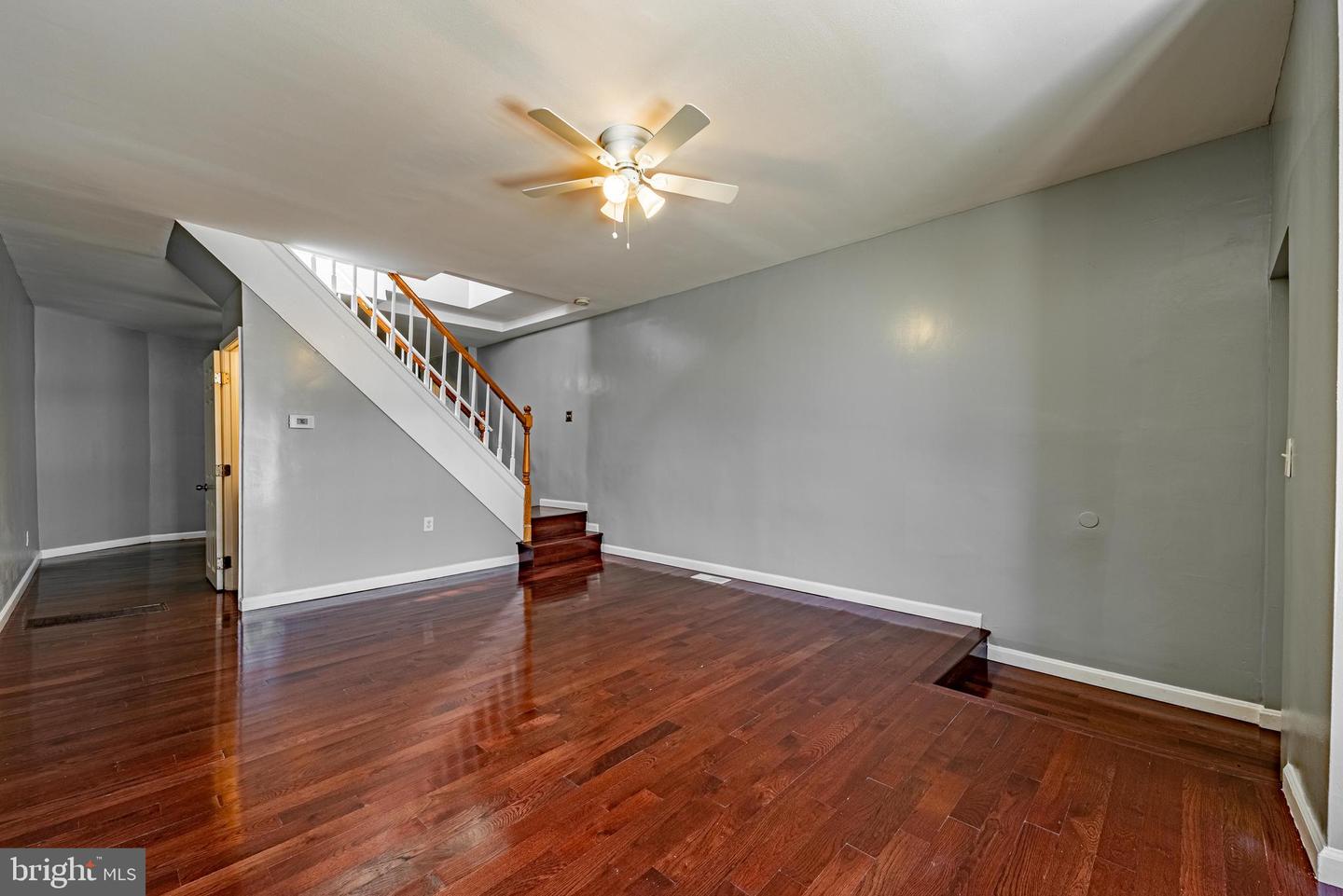 2019 E North Ave Property Photo 7