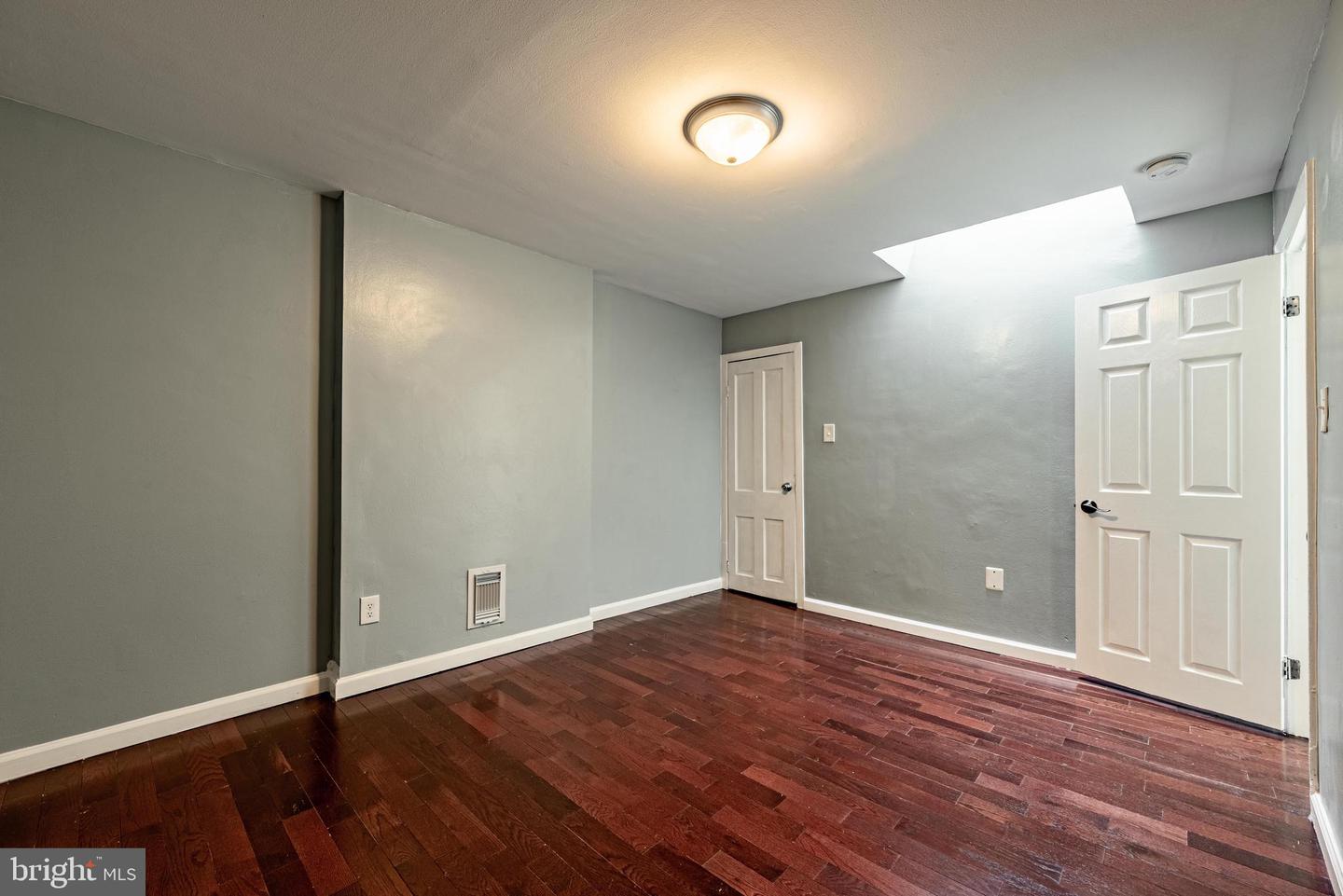 2019 E North Ave Property Photo 20