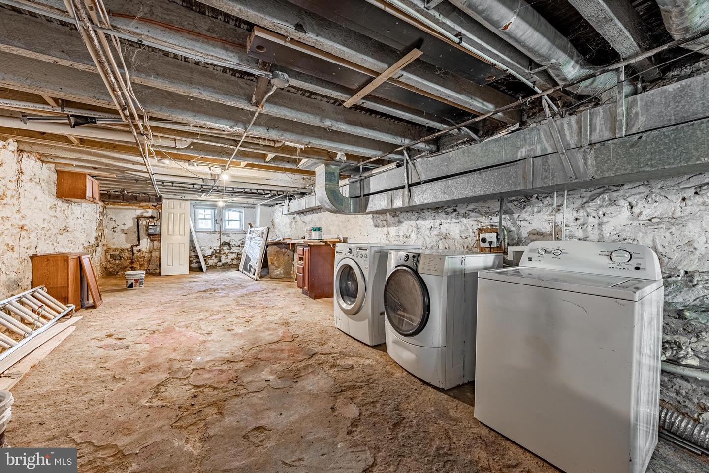 2019 E North Ave Property Photo 22