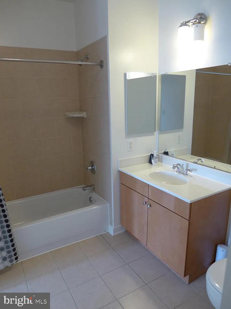 3201 Saint Paul St #309 Property Photo 13