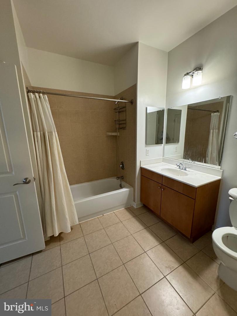 3201 Saint Paul St #309 Property Photo 21