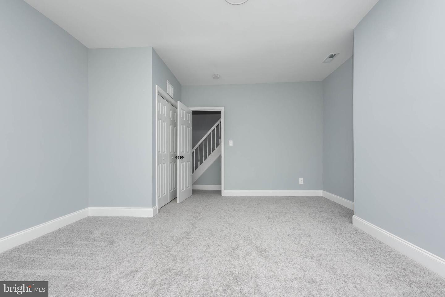 1909 Harlem Ave Property Photo 13
