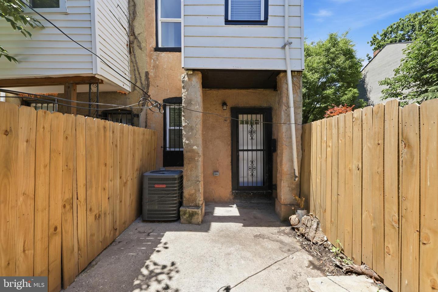 591 Orchard St Property Photo 23