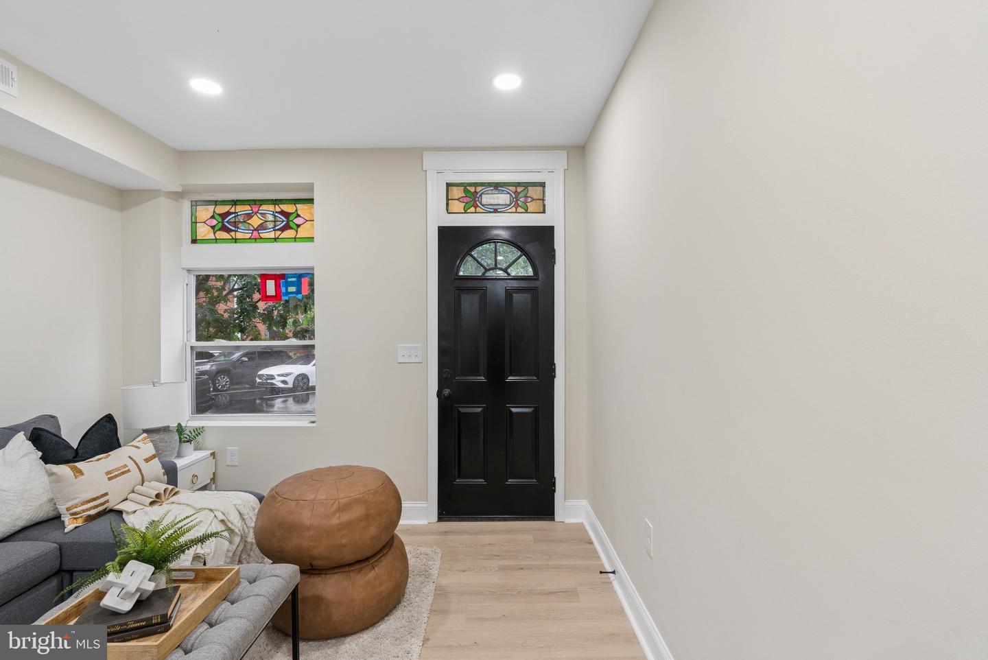 1902 Bank St Property Photo 6
