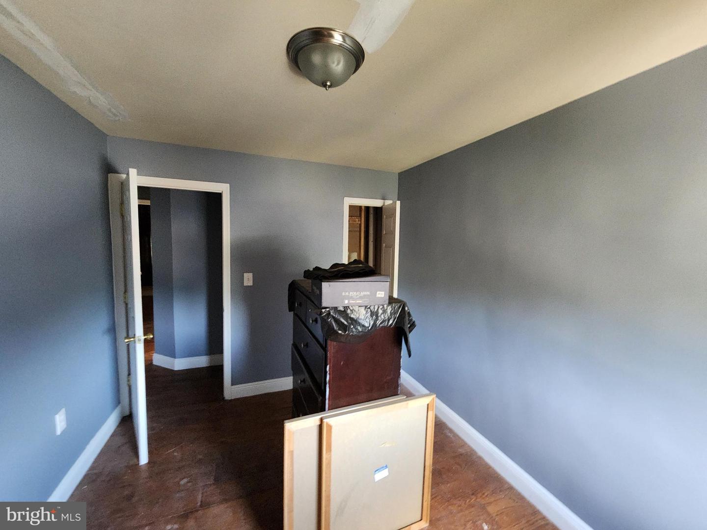 2745 Baker St Property Photo 18