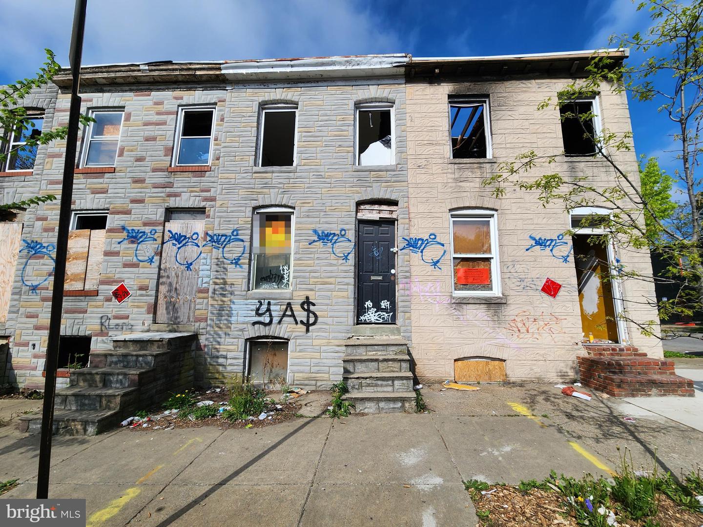 302 S FULTON AVE Property Photo 1