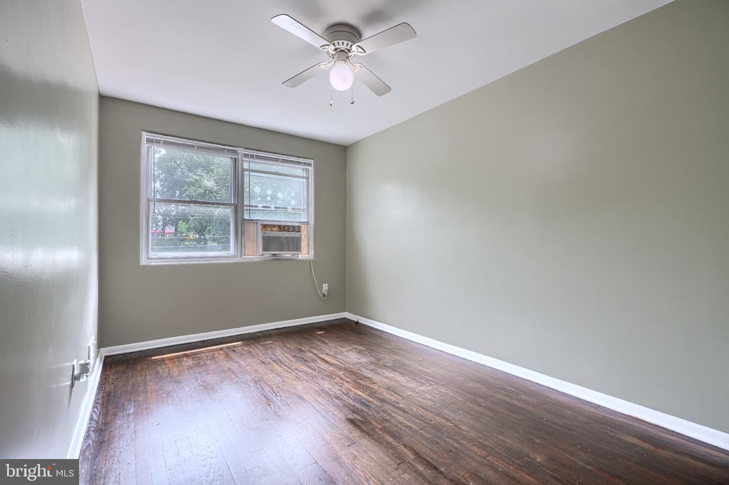 5649 Kavon Ave Property Photo 17