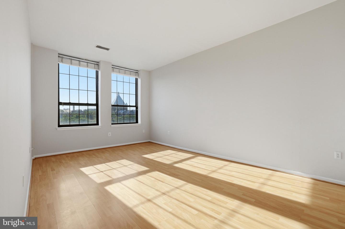 1011 Hunter St #c-4 Property Photo 11