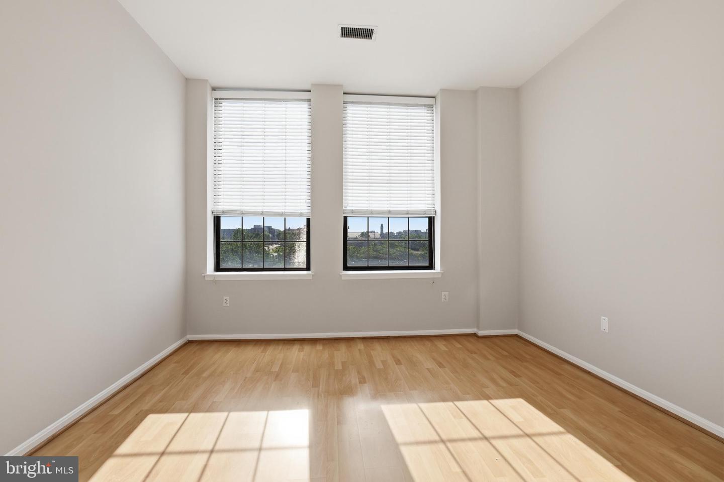 1011 Hunter St #c-4 Property Photo 21