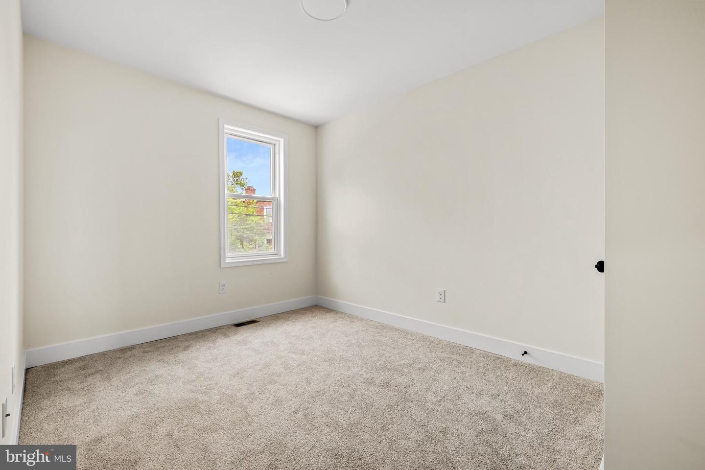 748 Mckewin Ave Property Photo 16