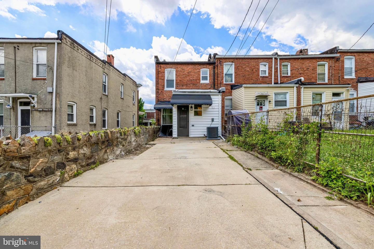 748 Mckewin Ave Property Photo 27