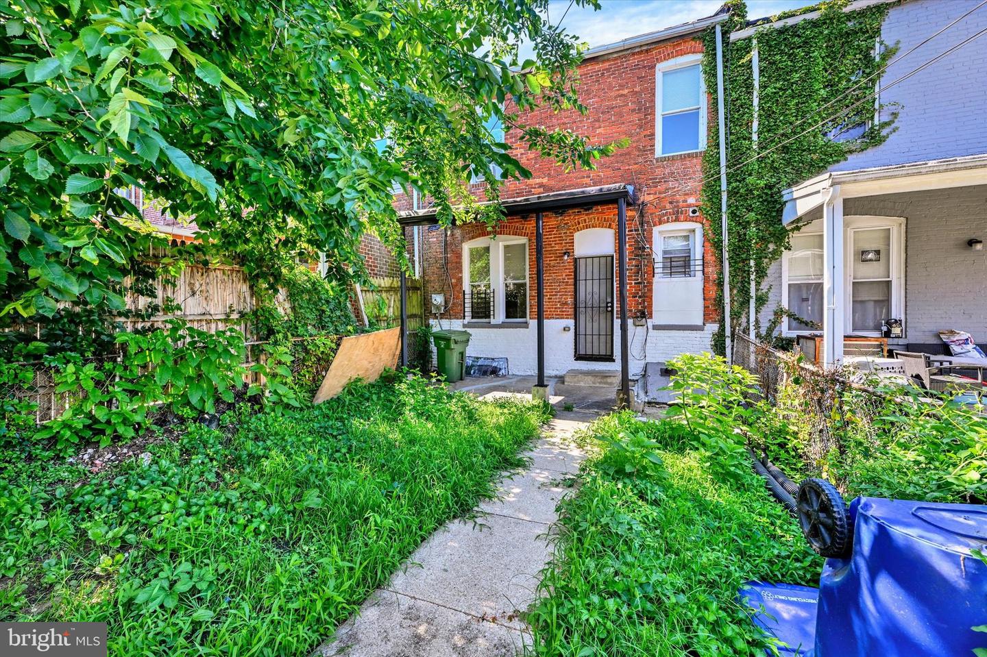 3014 Presstman St Property Photo 29