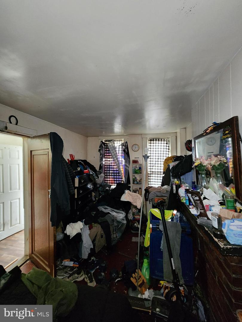 1511 Presstman St Property Photo 6