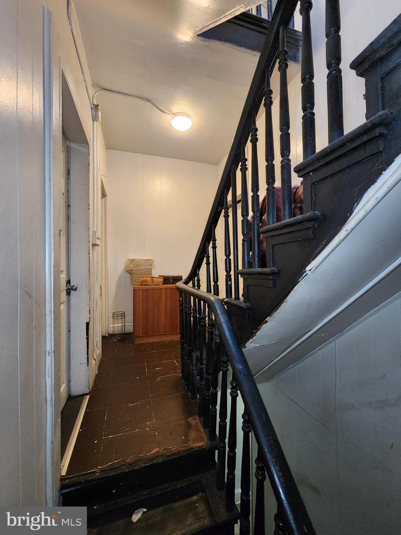 1511 Presstman St Property Photo 8