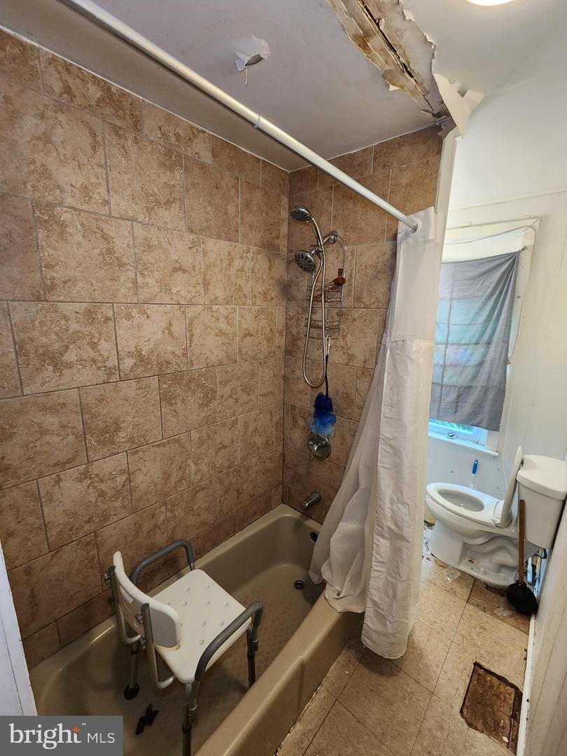 1511 Presstman St Property Photo 10