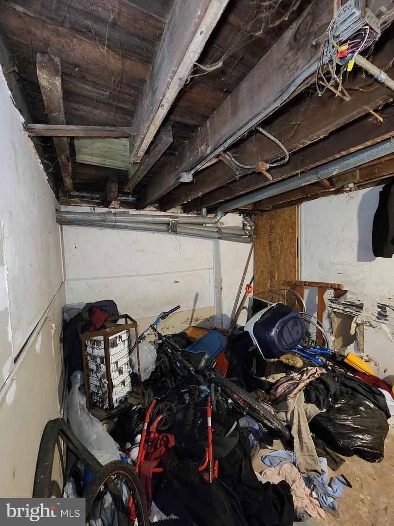 1511 Presstman St Property Photo 23