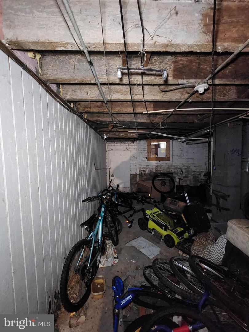 1511 Presstman St Property Photo 25