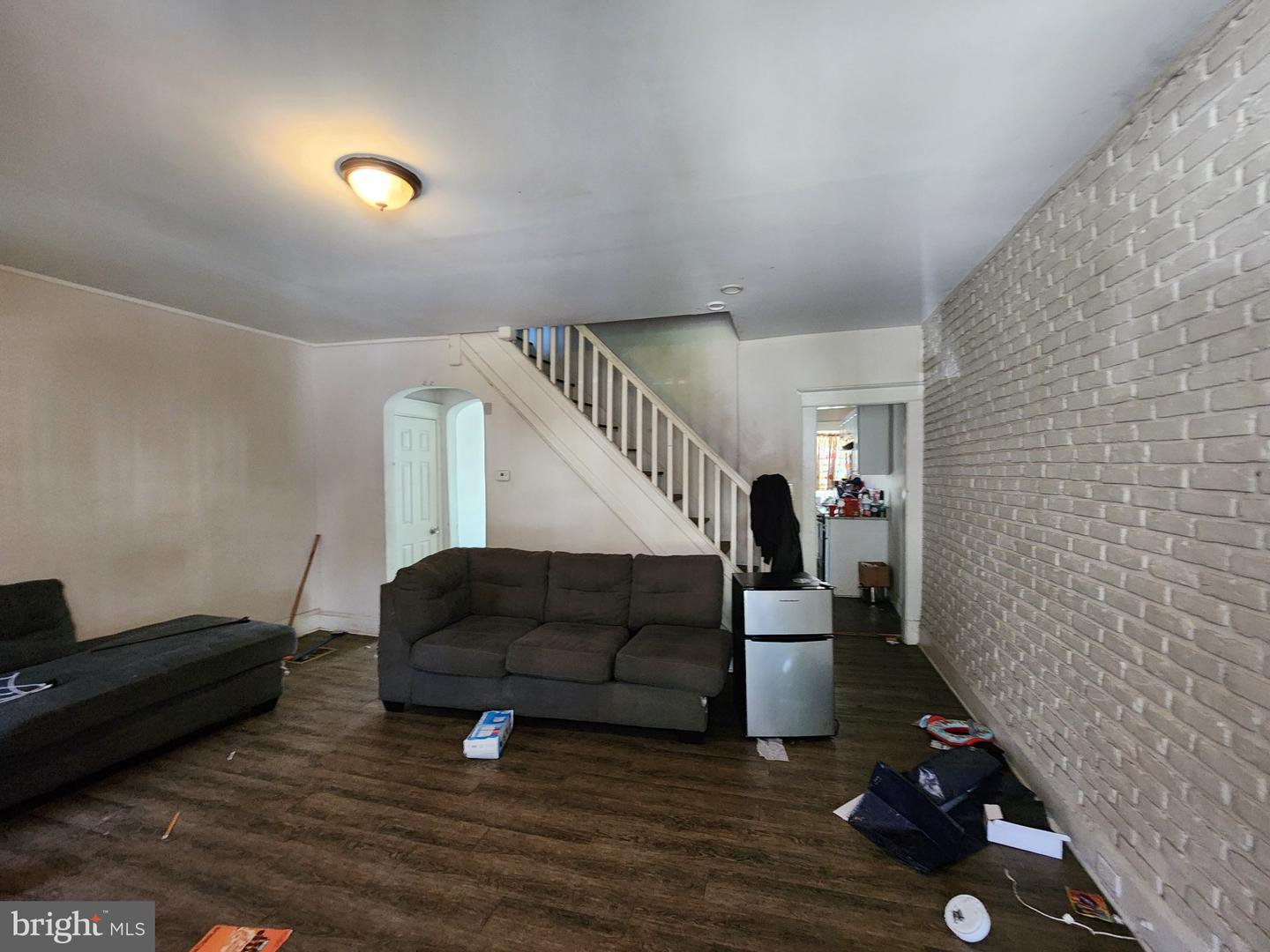 525 Sheridan Ave Property Photo 5
