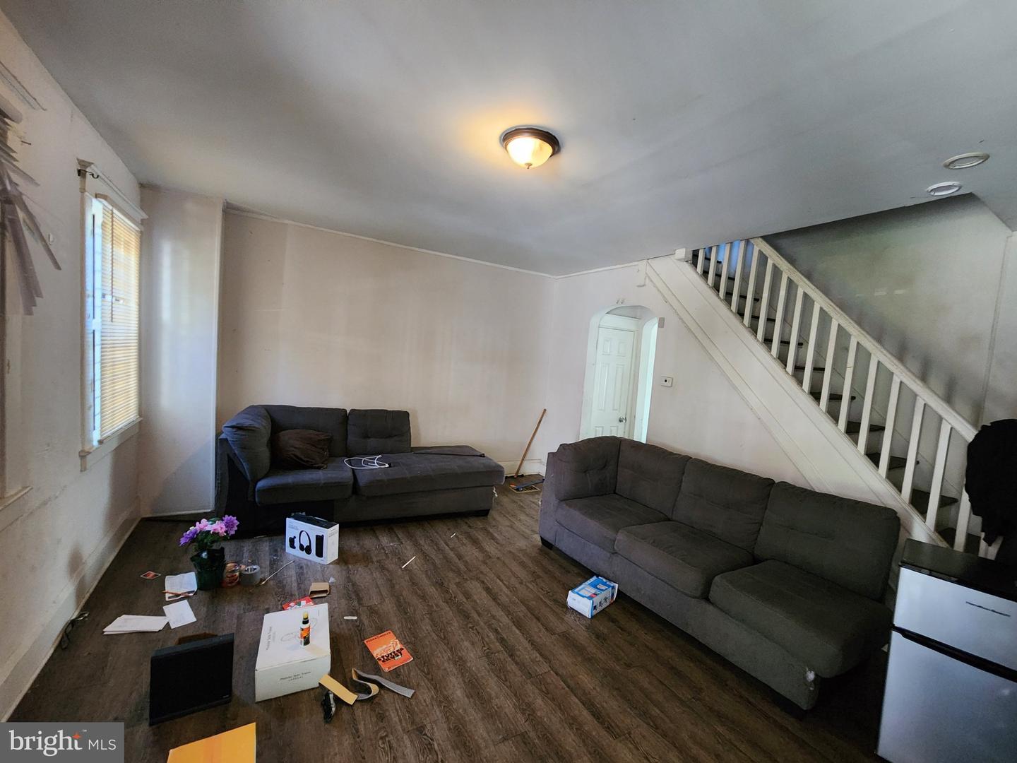 525 Sheridan Ave Property Photo 6