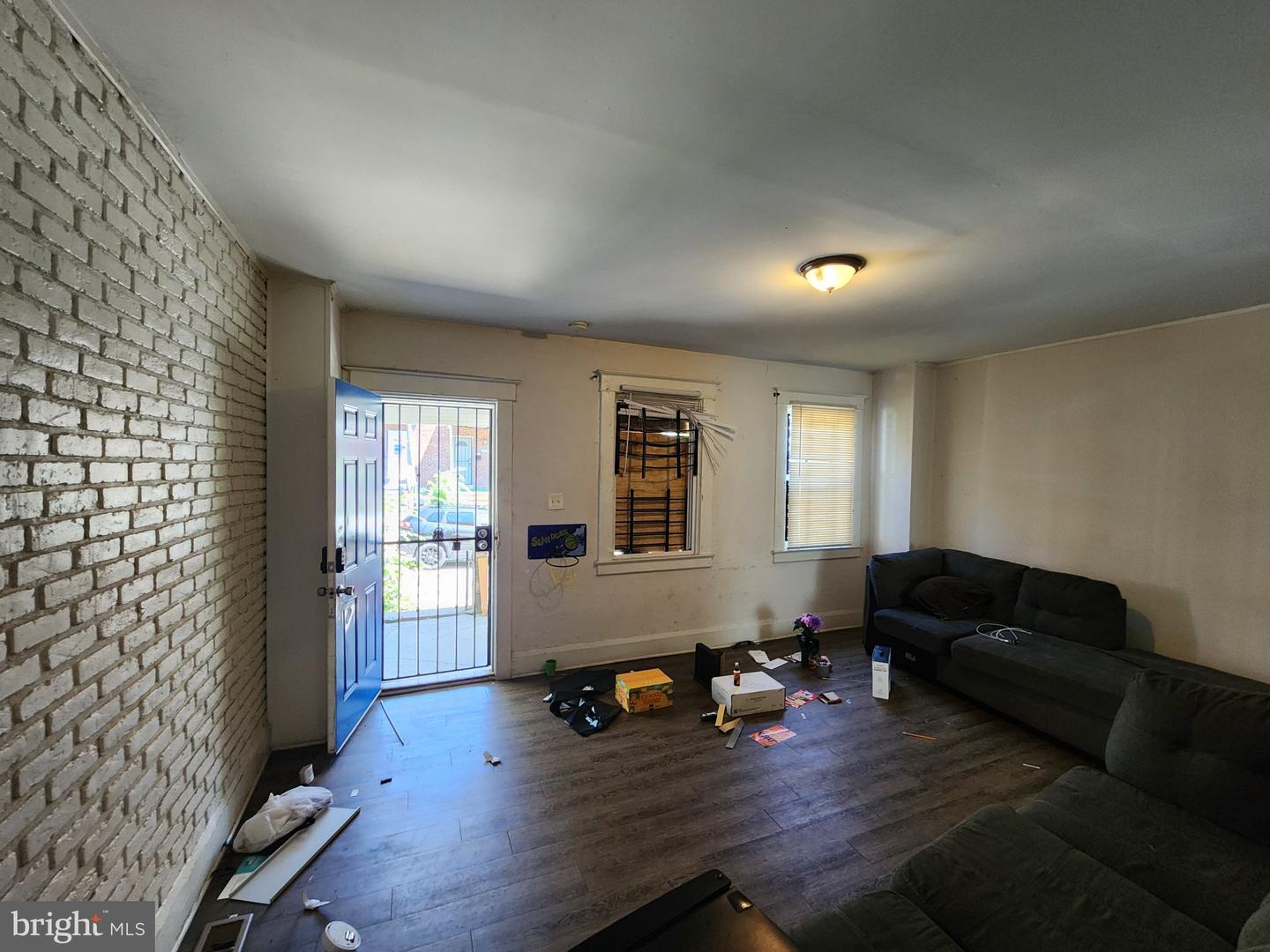 525 Sheridan Ave Property Photo 7