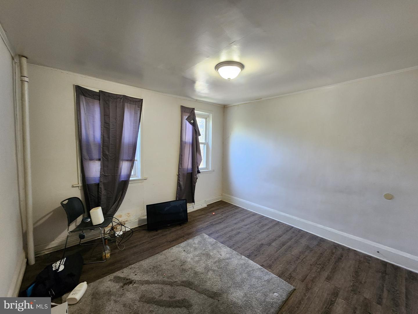 525 Sheridan Ave Property Photo 12