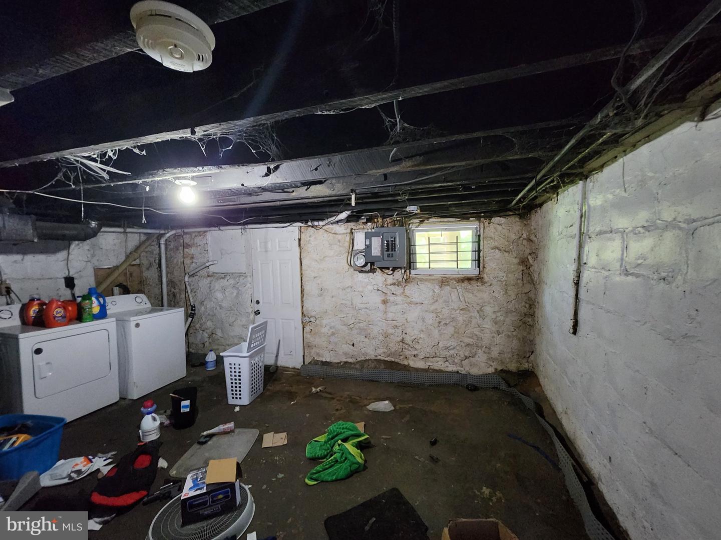 525 Sheridan Ave Property Photo 30