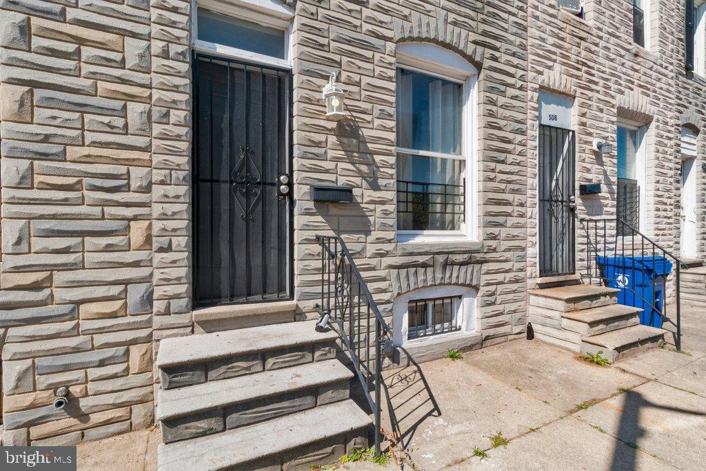 510 S Smallwood St Property Photo 1