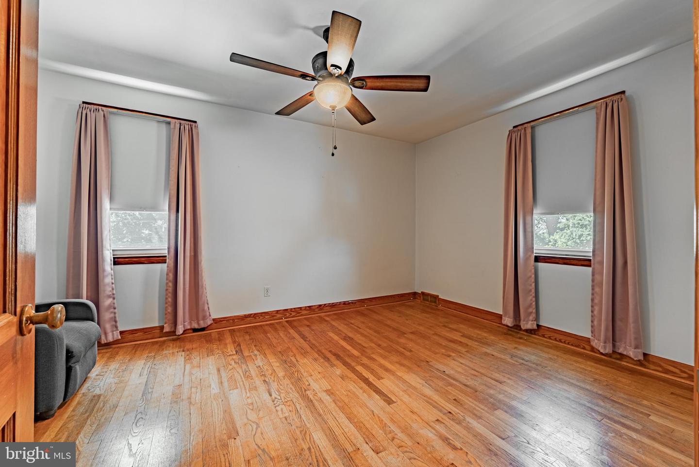 4703 Luerssen Ave Property Photo 18