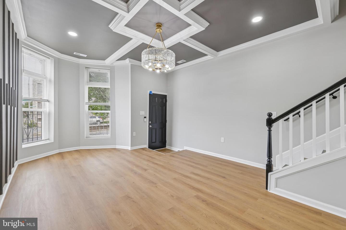 1801 N Fulton Ave Property Photo 12