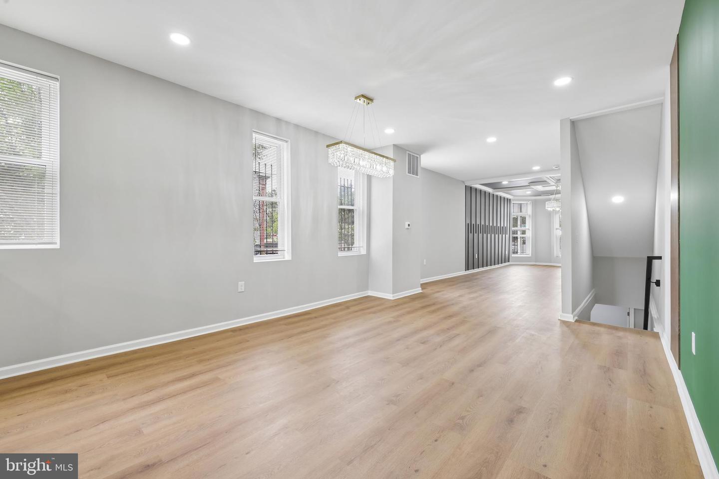 1801 N Fulton Ave Property Photo 16
