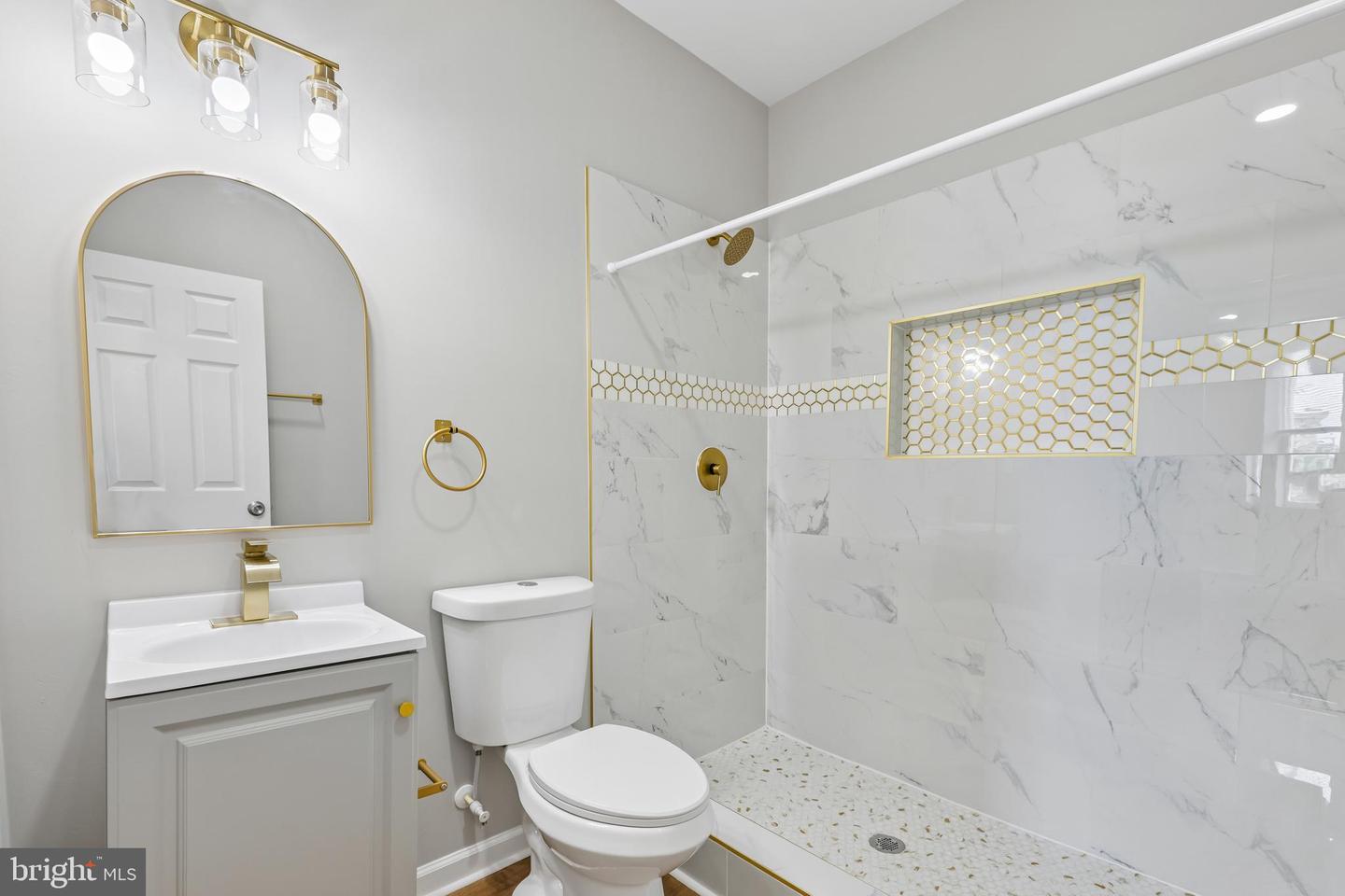 1801 N Fulton Ave Property Photo 25