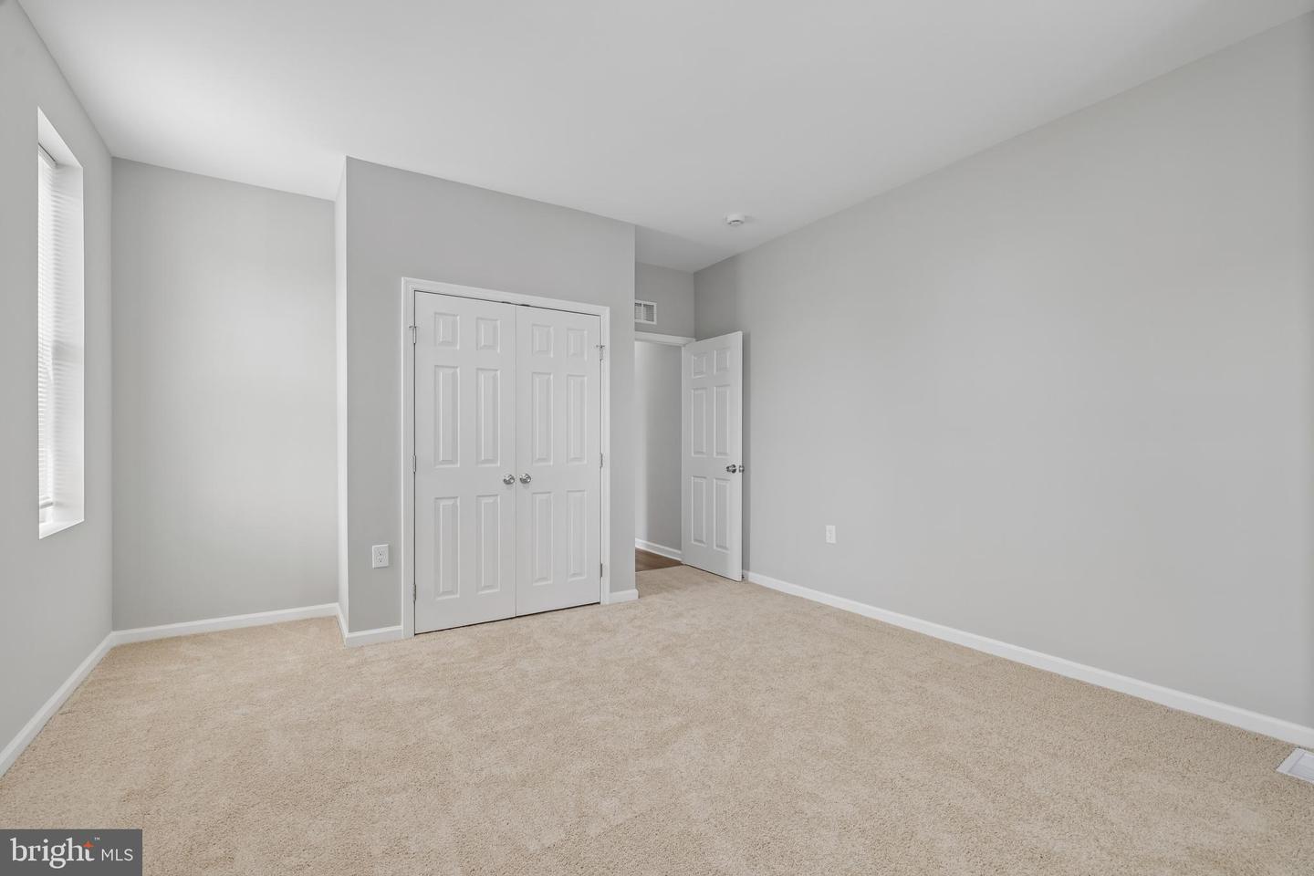 1801 N Fulton Ave Property Photo 27