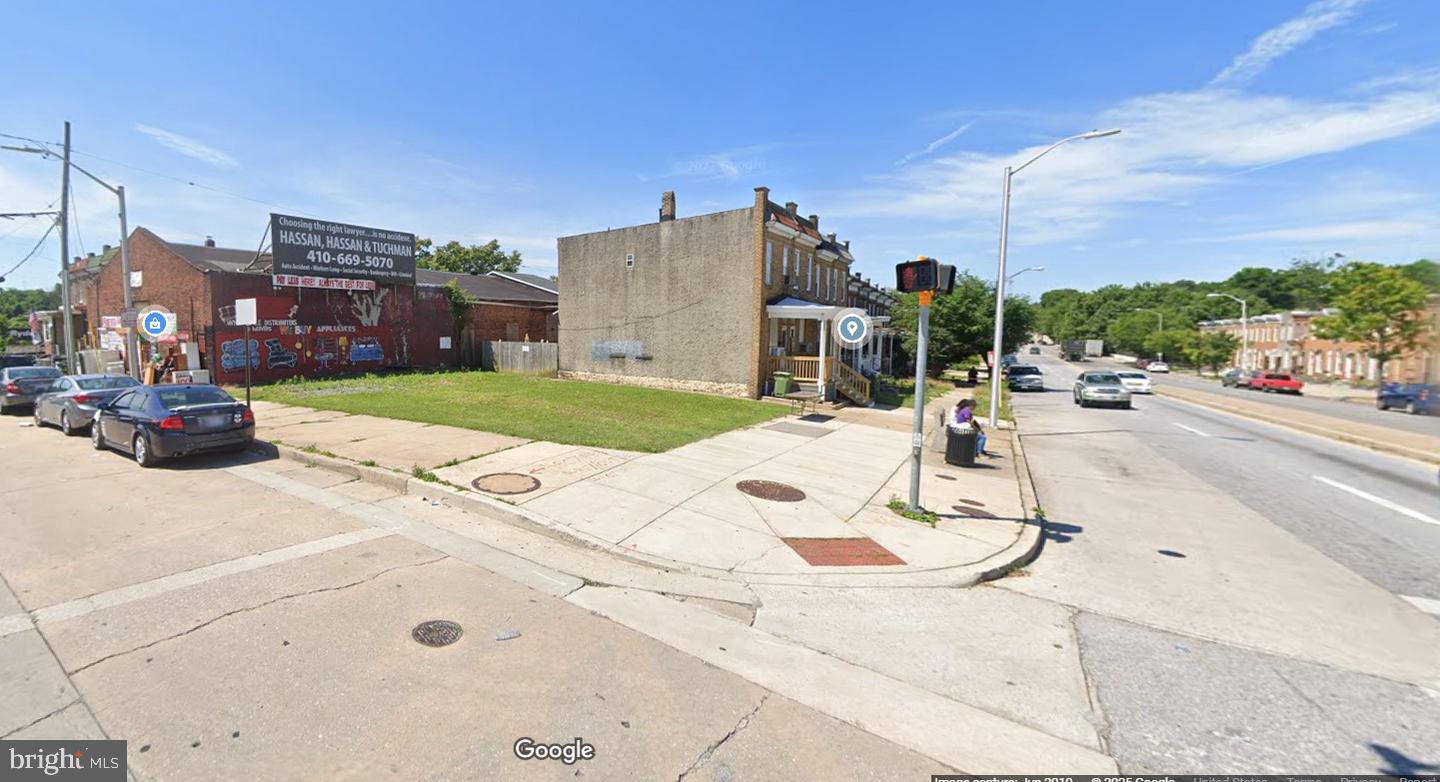 2701 WILKENS AVE Property Photo 1