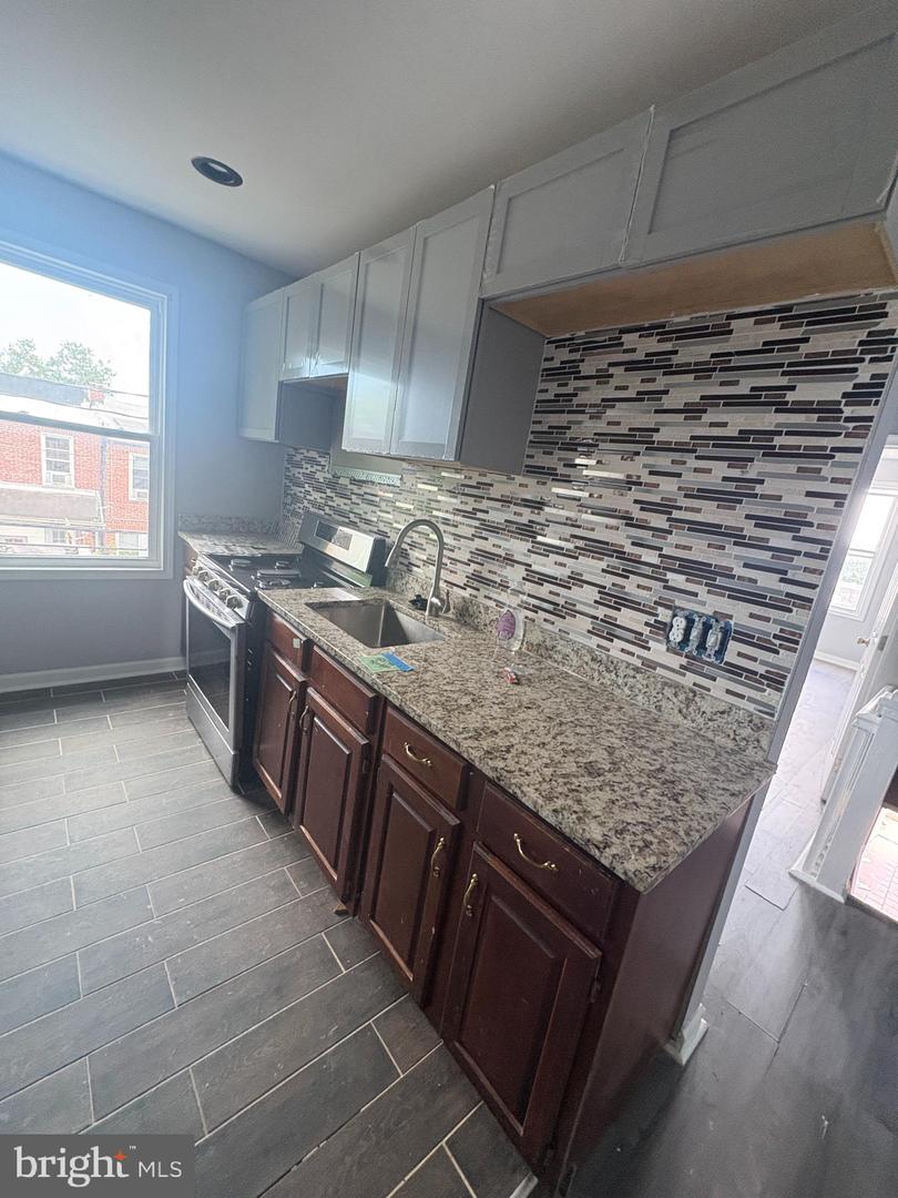 1504 N Washington St Property Photo 13