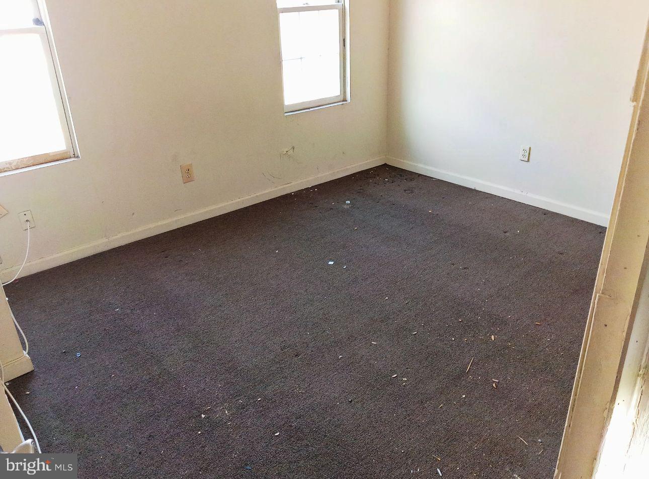 1504 N Washington St Property Photo 16