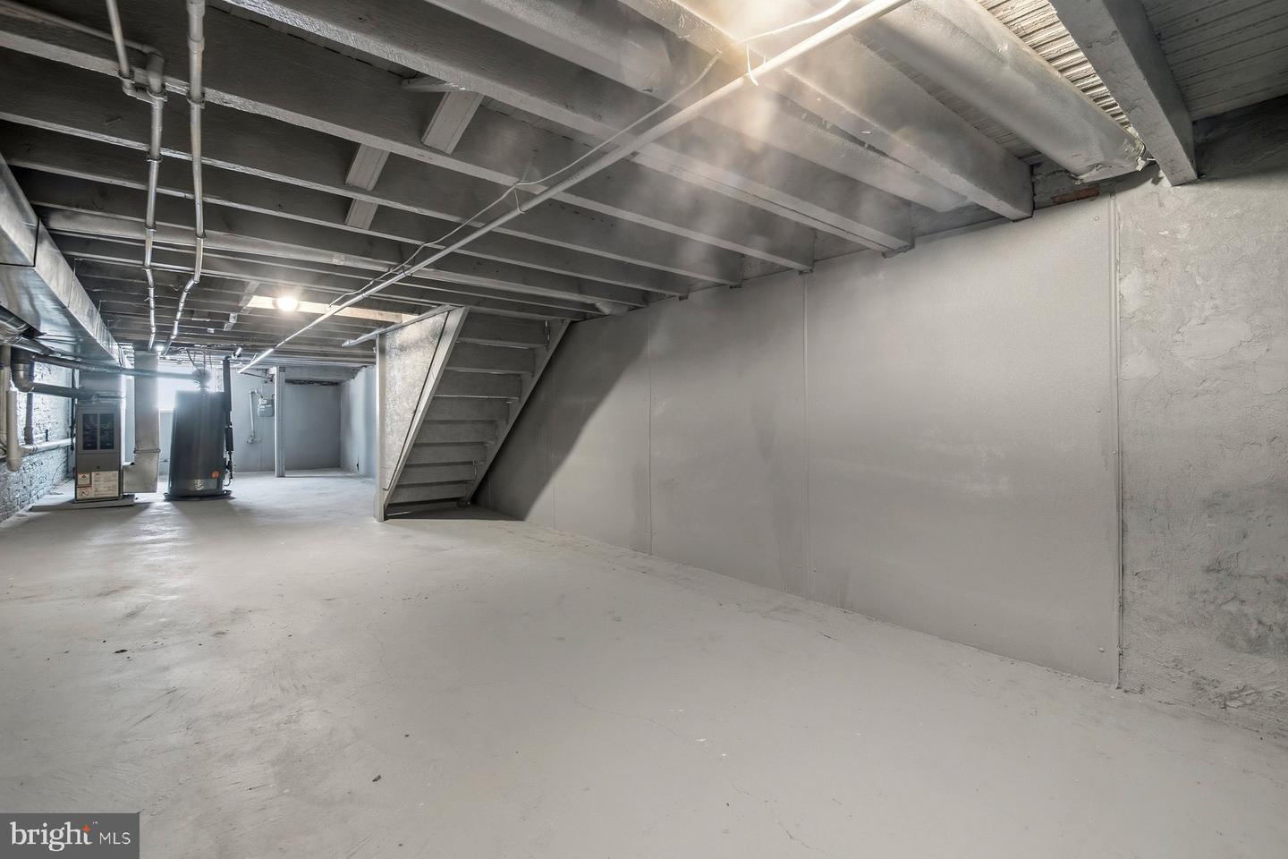 2416 Mcelderry St Property Photo 13