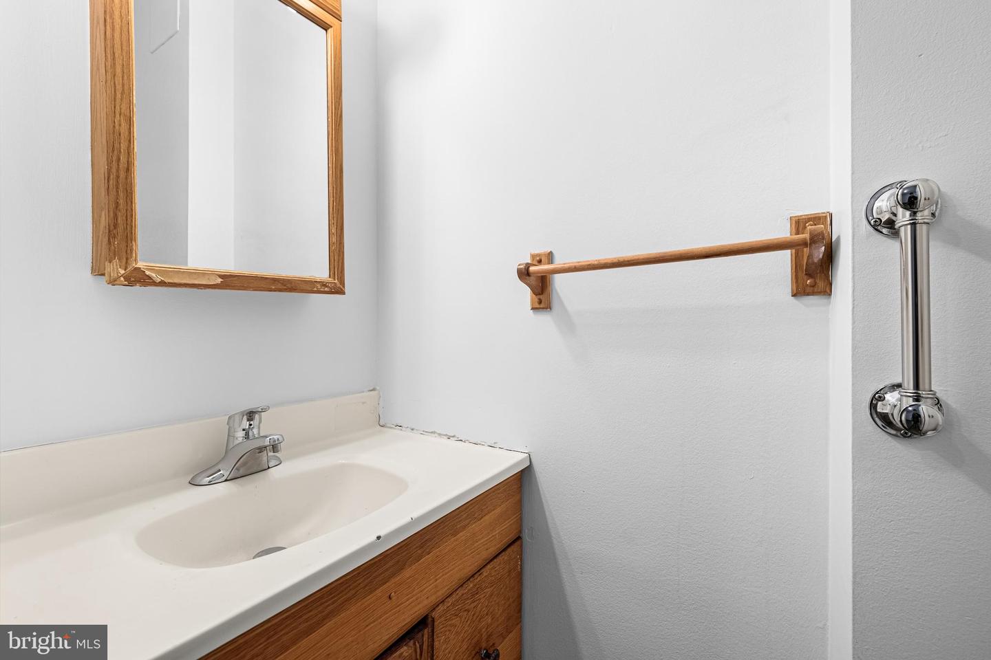 315 Elrino St Property Photo 9