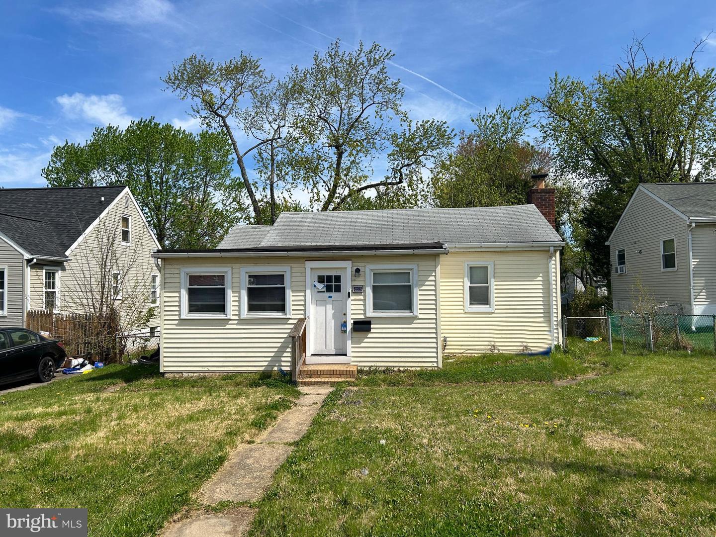 4624 Mary Ave Property Photo 1