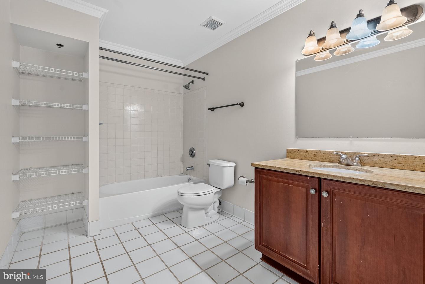 2702 Lighthouse Pt E #524 Property Photo 26