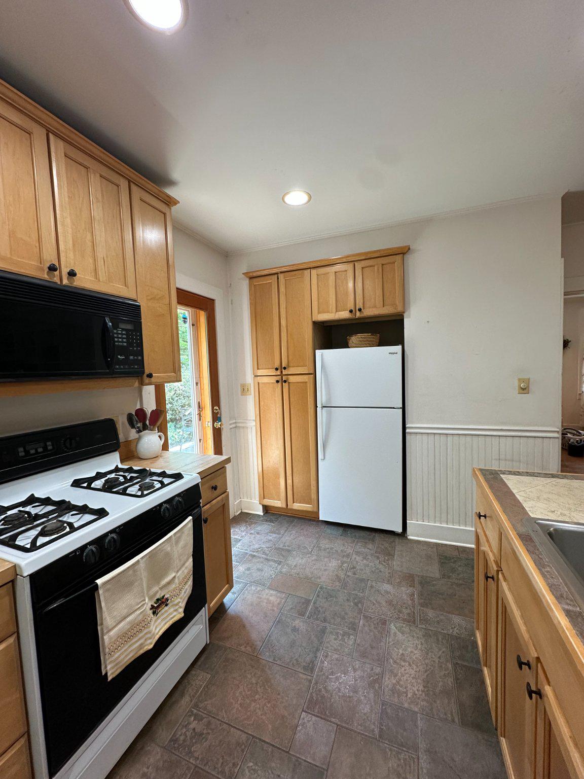 629 Colorado Ave Property Photo 13
