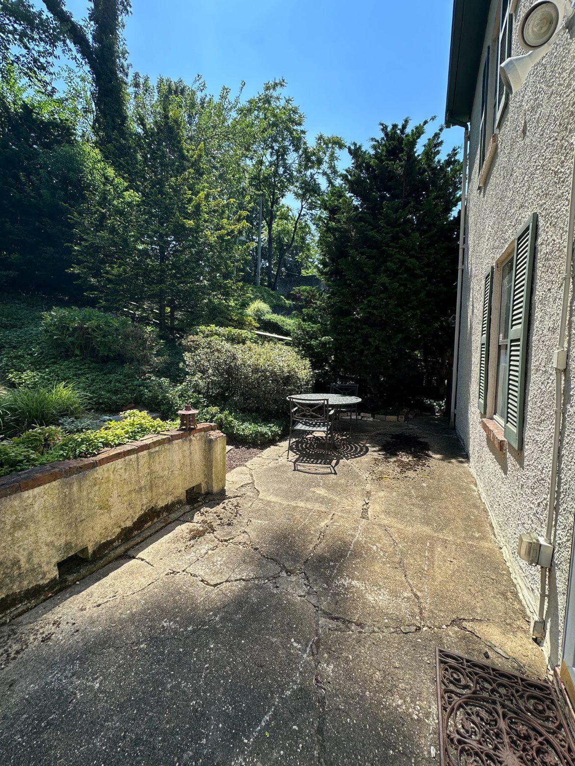 629 Colorado Ave Property Photo 37