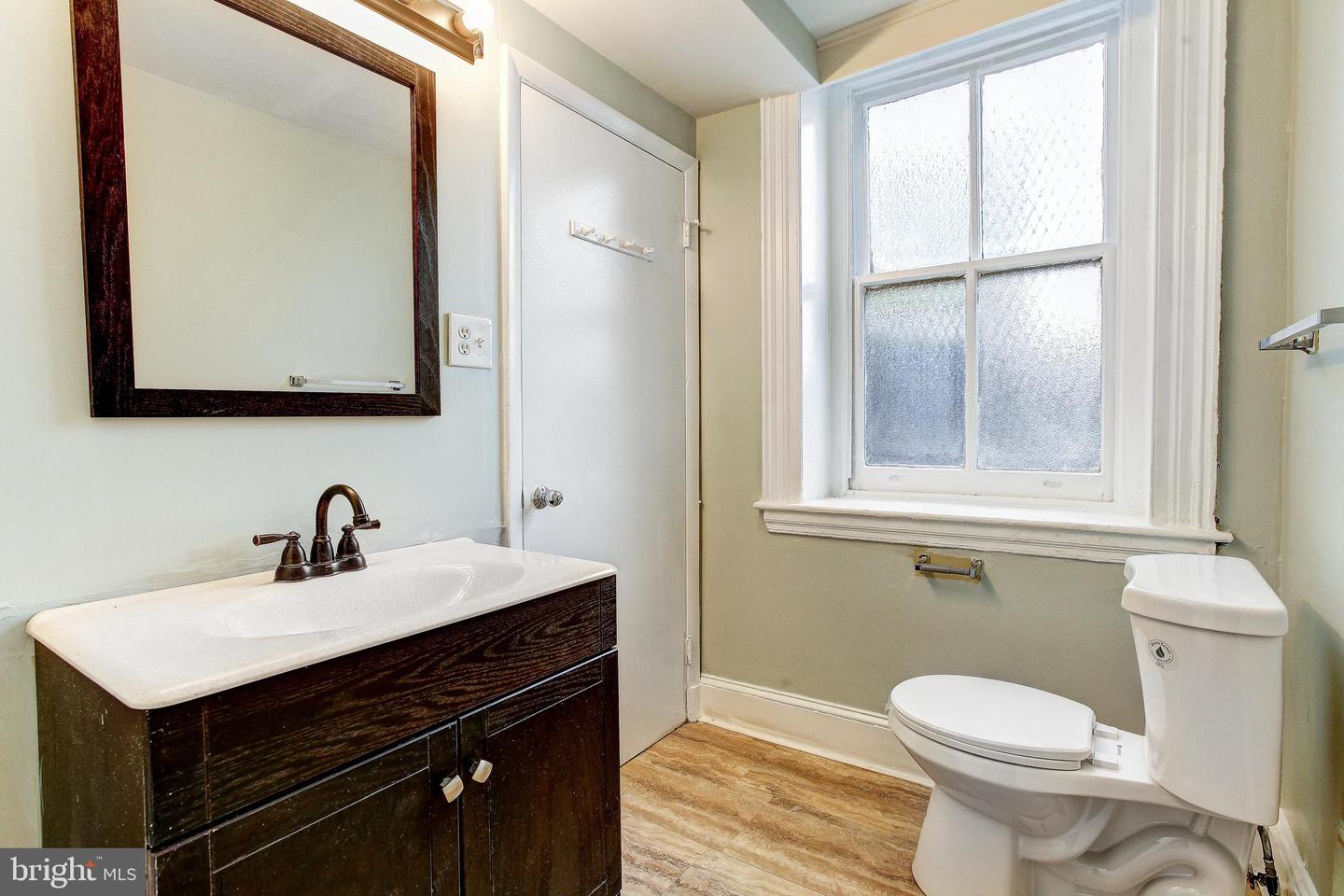 10 W Madison St W #1 Property Photo 14