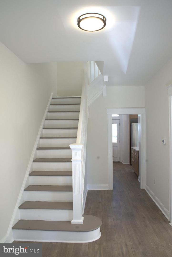 117 S Wickham Rd Property Photo 50
