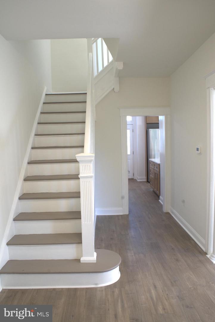117 S Wickham Rd Property Photo 52