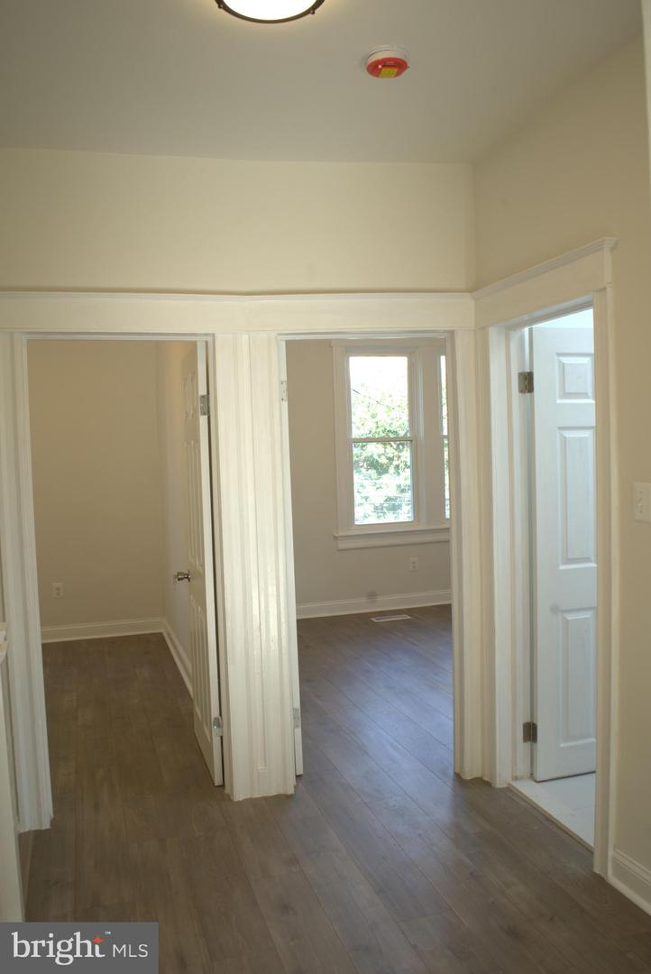 117 S Wickham Rd Property Photo 76