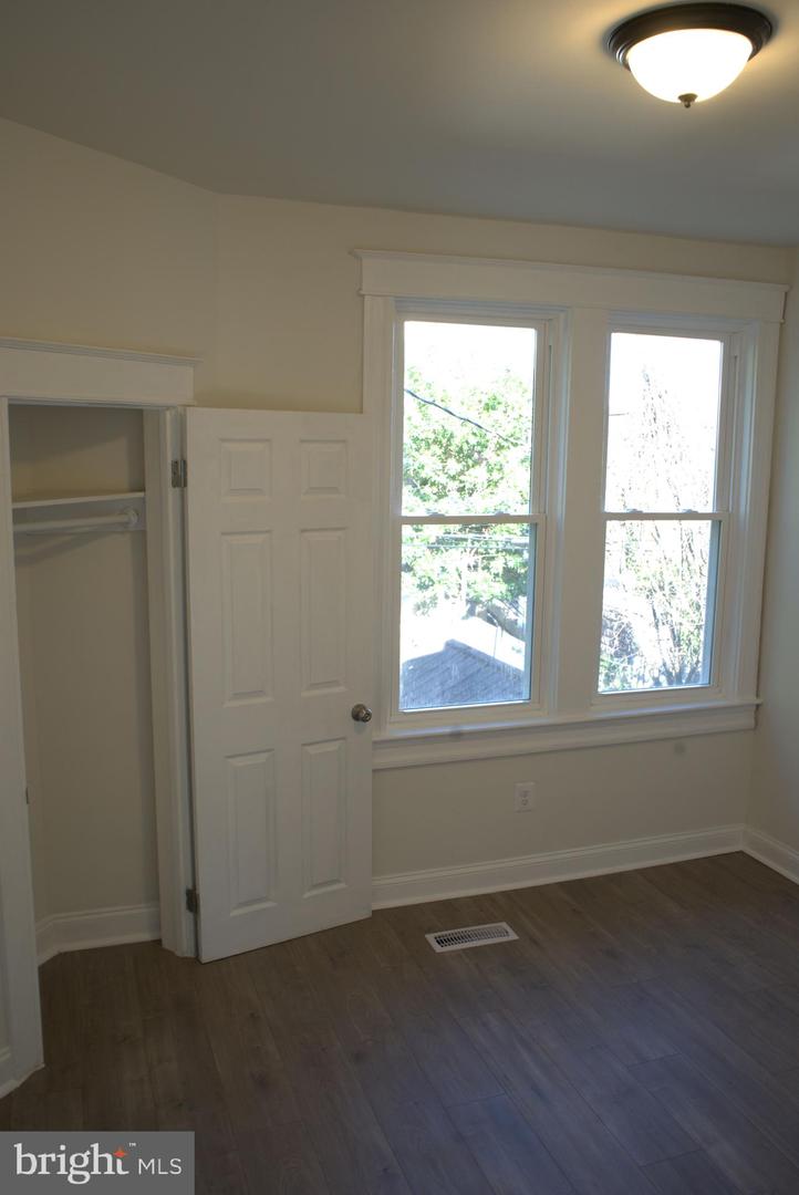 117 S Wickham Rd Property Photo 82