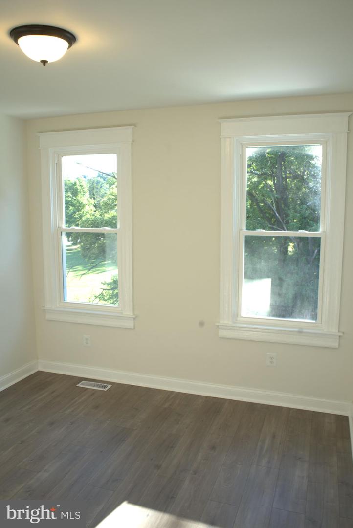 117 S Wickham Rd Property Photo 83