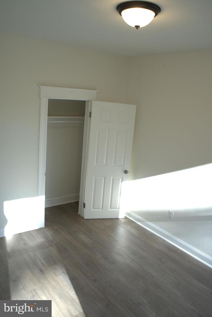 117 S Wickham Rd Property Photo 88