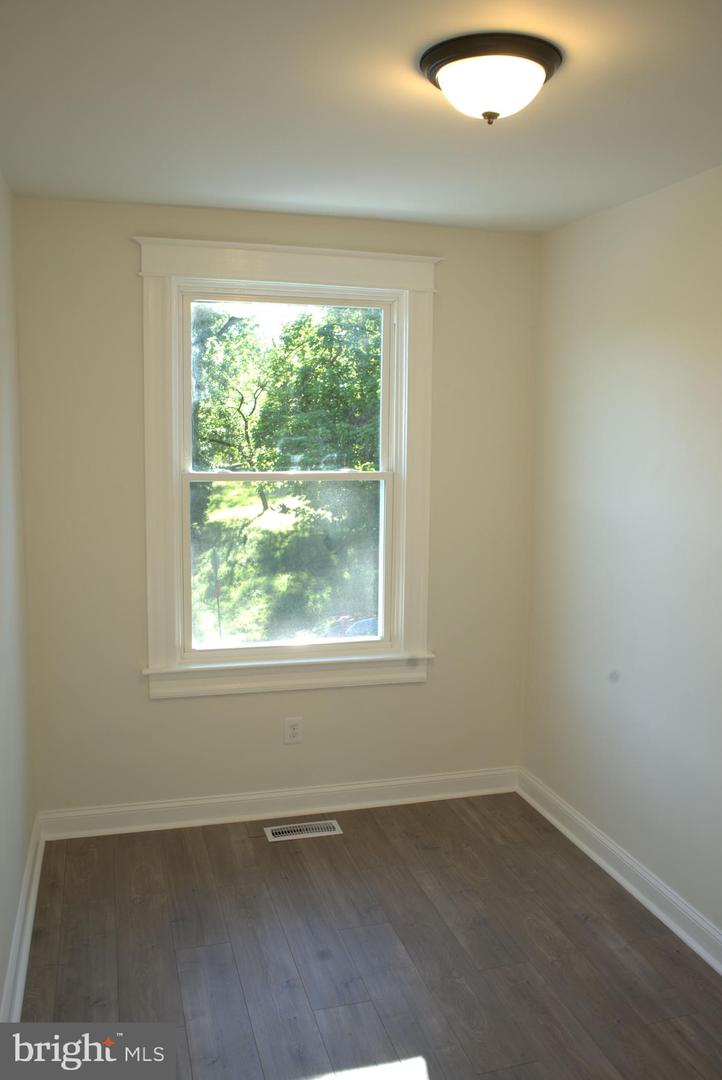117 S Wickham Rd Property Photo 92